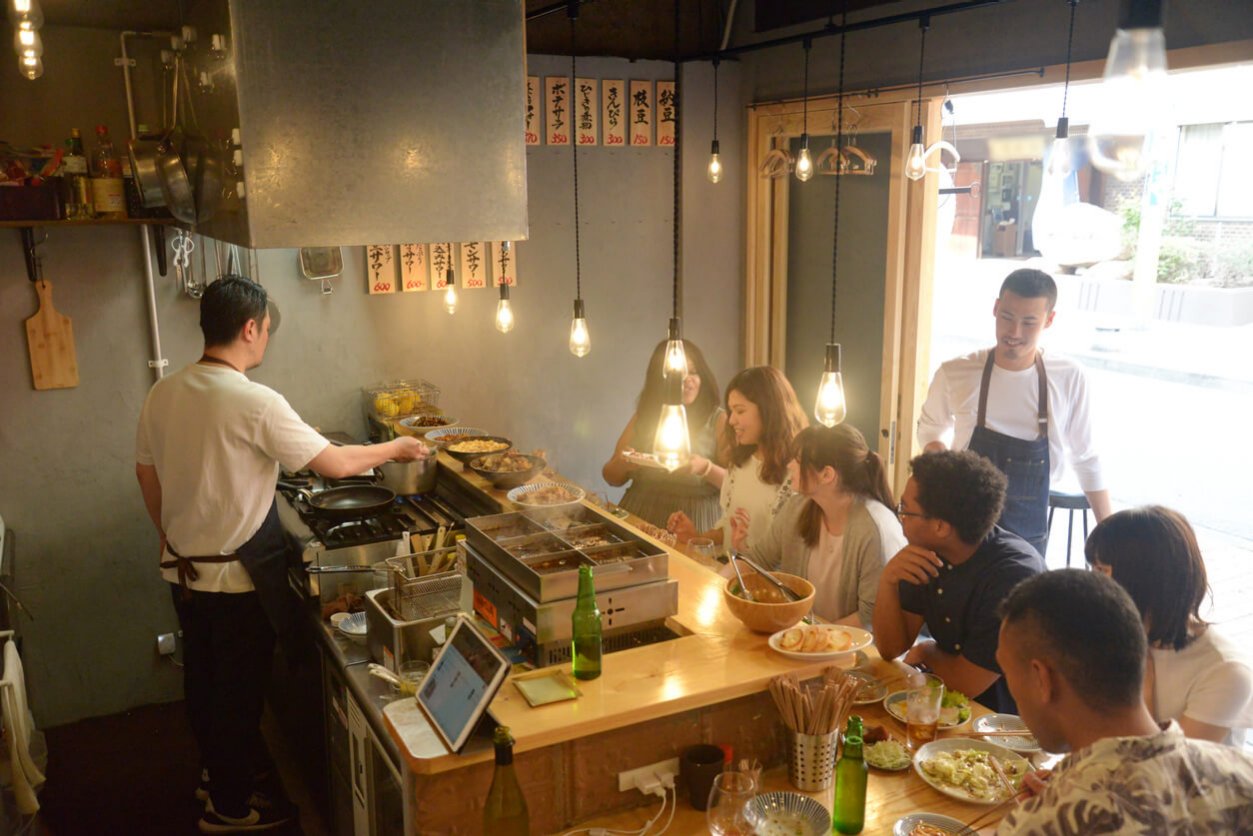 飲食店の集客方法やお店に呼ぶアイデアを紹介！オンライン集客もあわせ 